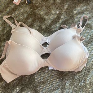 Maidenform 38B bras